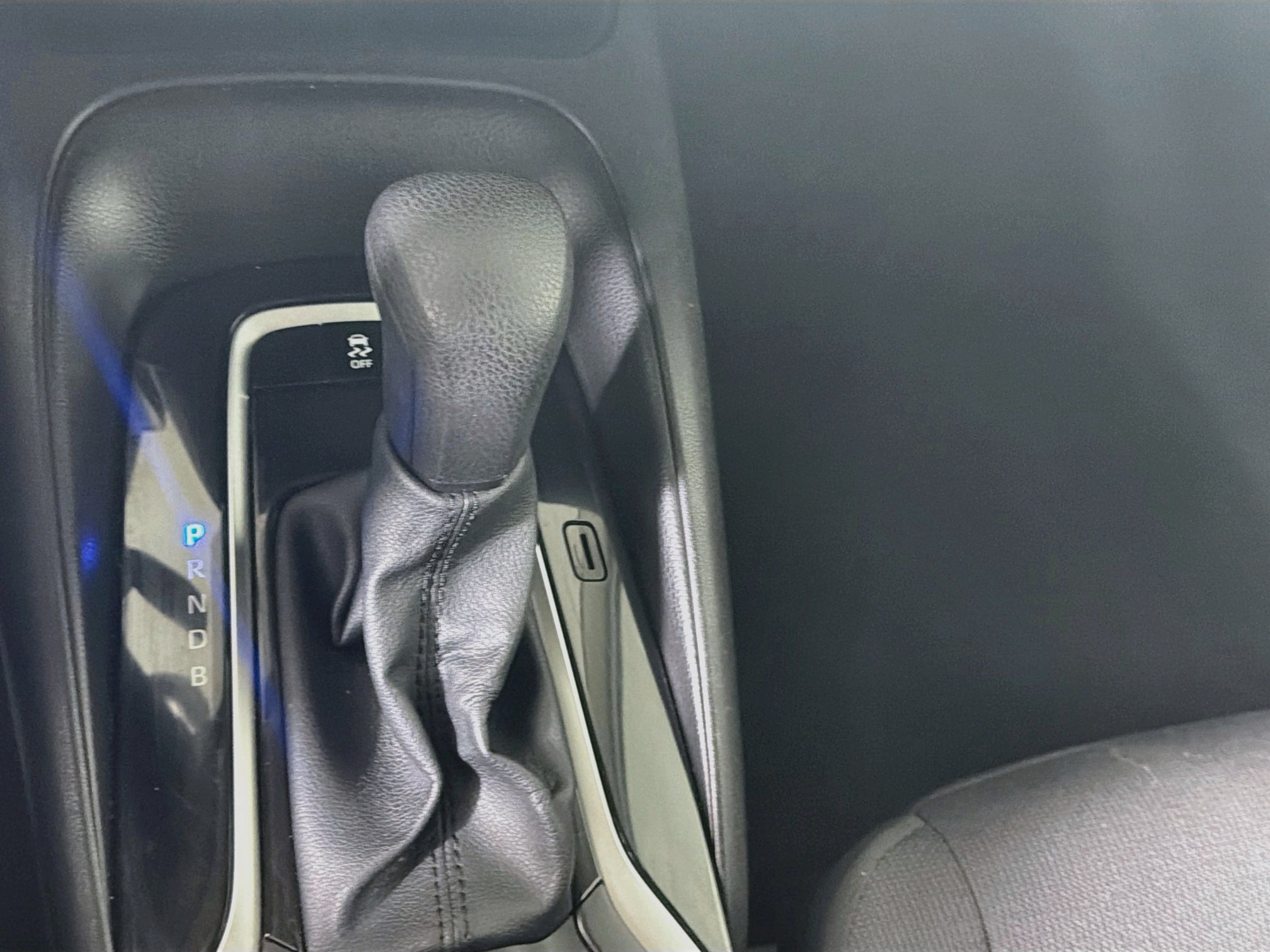 Used 2025 Toyota Corolla LE FWD image 23