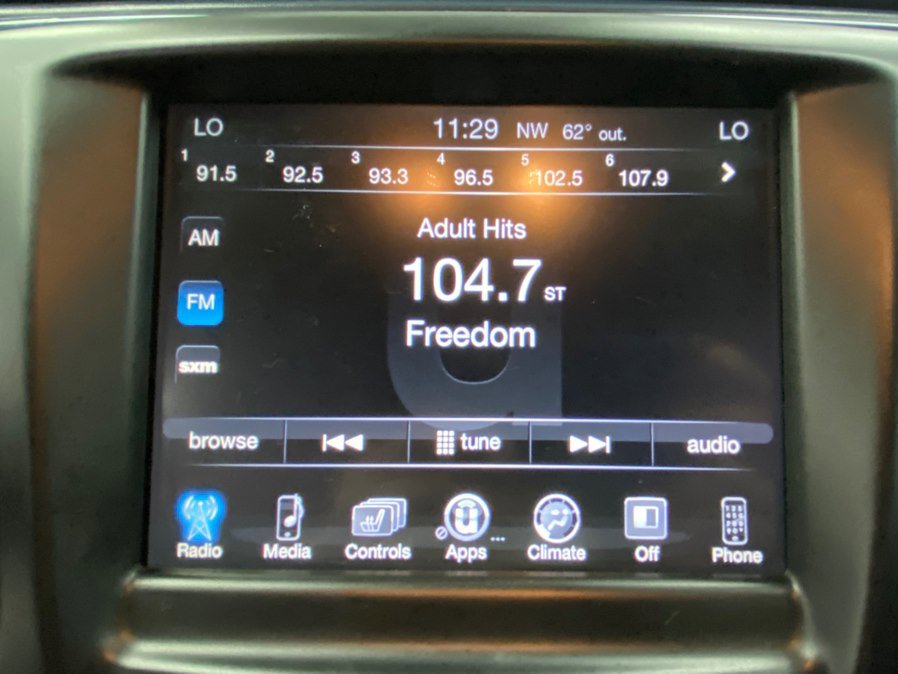 Used 2016 Chrysler 200 S w/ Comfort Group image 31