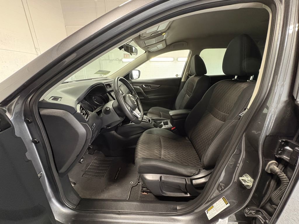 Used 2019 Nissan Rogue S image 15