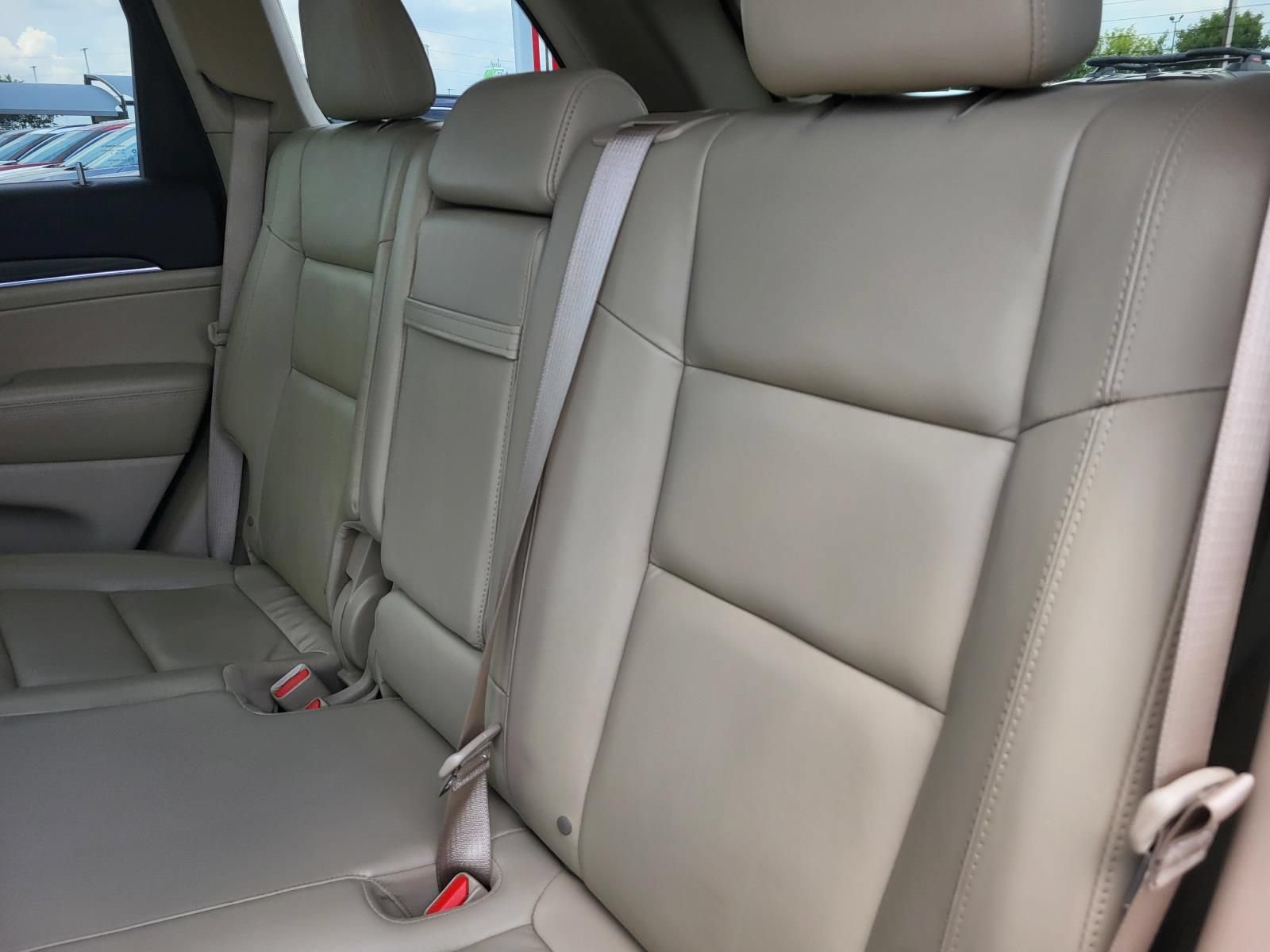 Used 2019 Jeep Grand Cherokee Limited RWD image 19