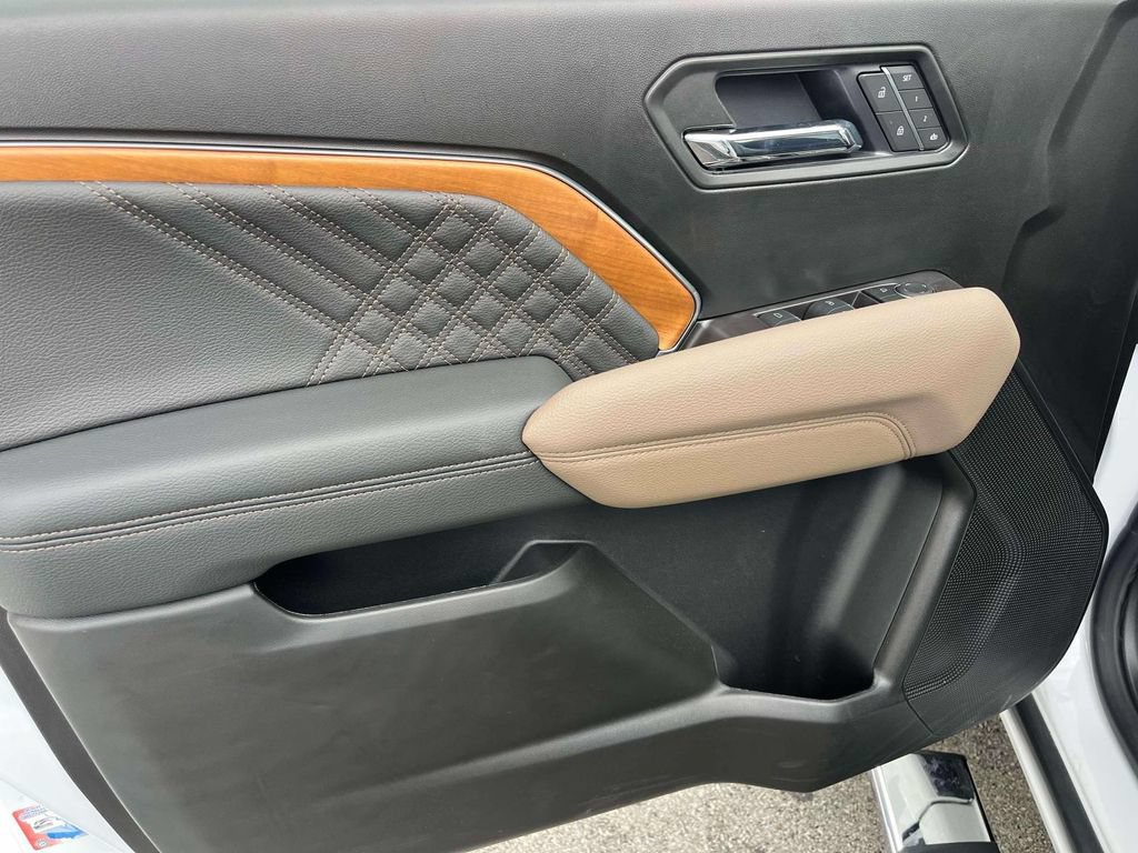 New 2026 GMC Canyon Denali AWD/4WD image 18