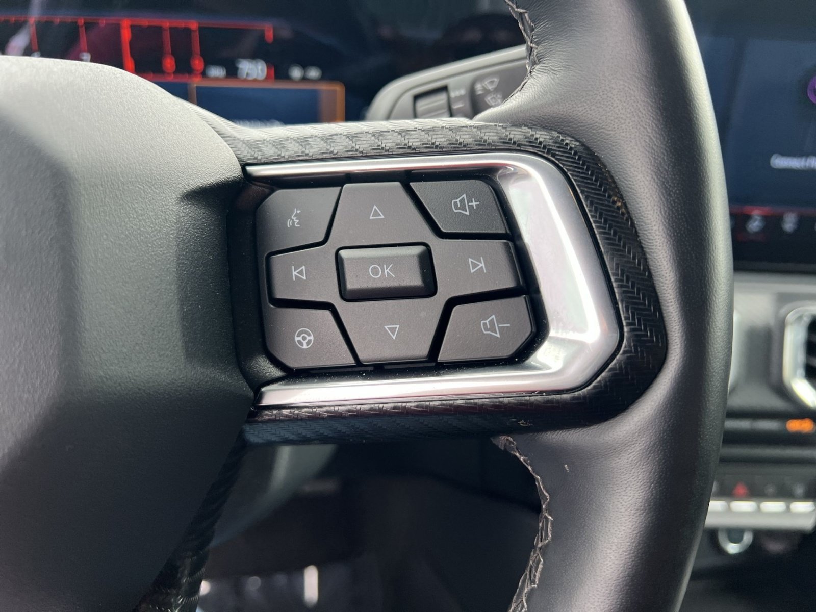 Used 2025 Ford Mustang GT Premium RWD image 33
