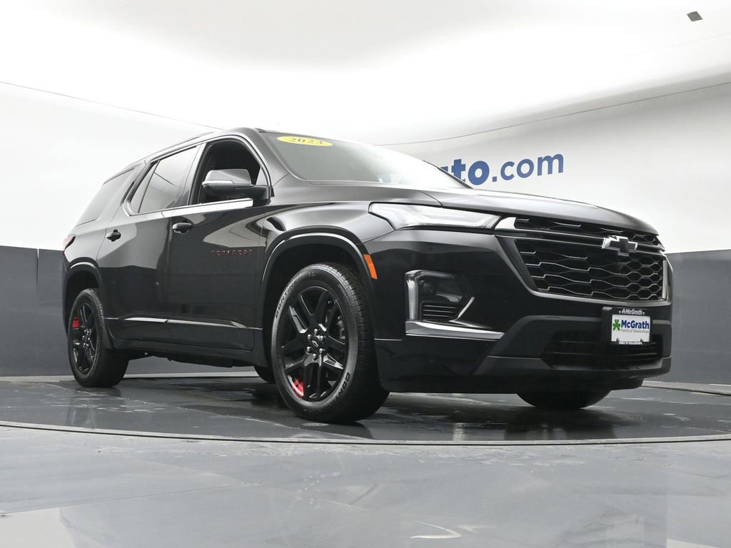 Used 2023 Chevrolet Traverse Premier w/ Redline Edition image 28