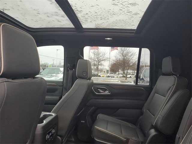 Certified 2023 Chevrolet Suburban Premier image 9