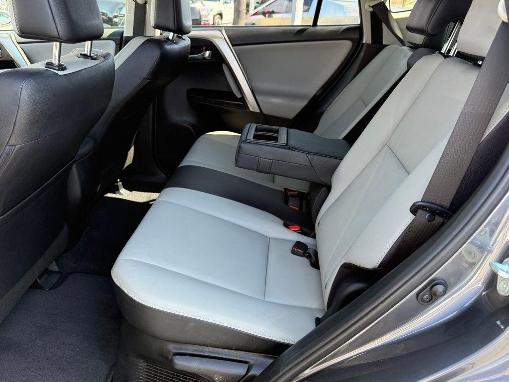 Used 2017 Toyota RAV4 Limited image 35