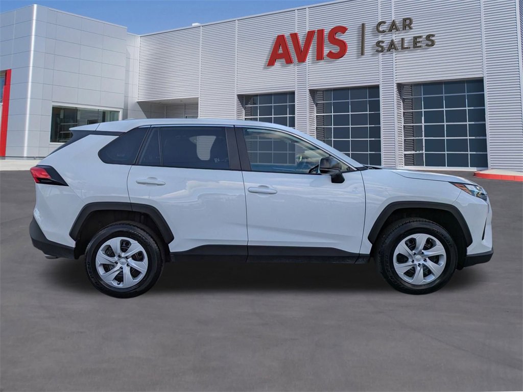 Used 2025 Toyota RAV4 LE image 5