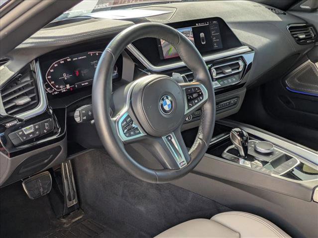 Used 2022 BMW Z4 M40i w/ Premium Package image 12