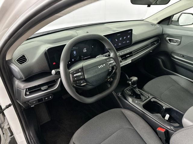 Used 2025 Kia K4 LXS FWD image 18