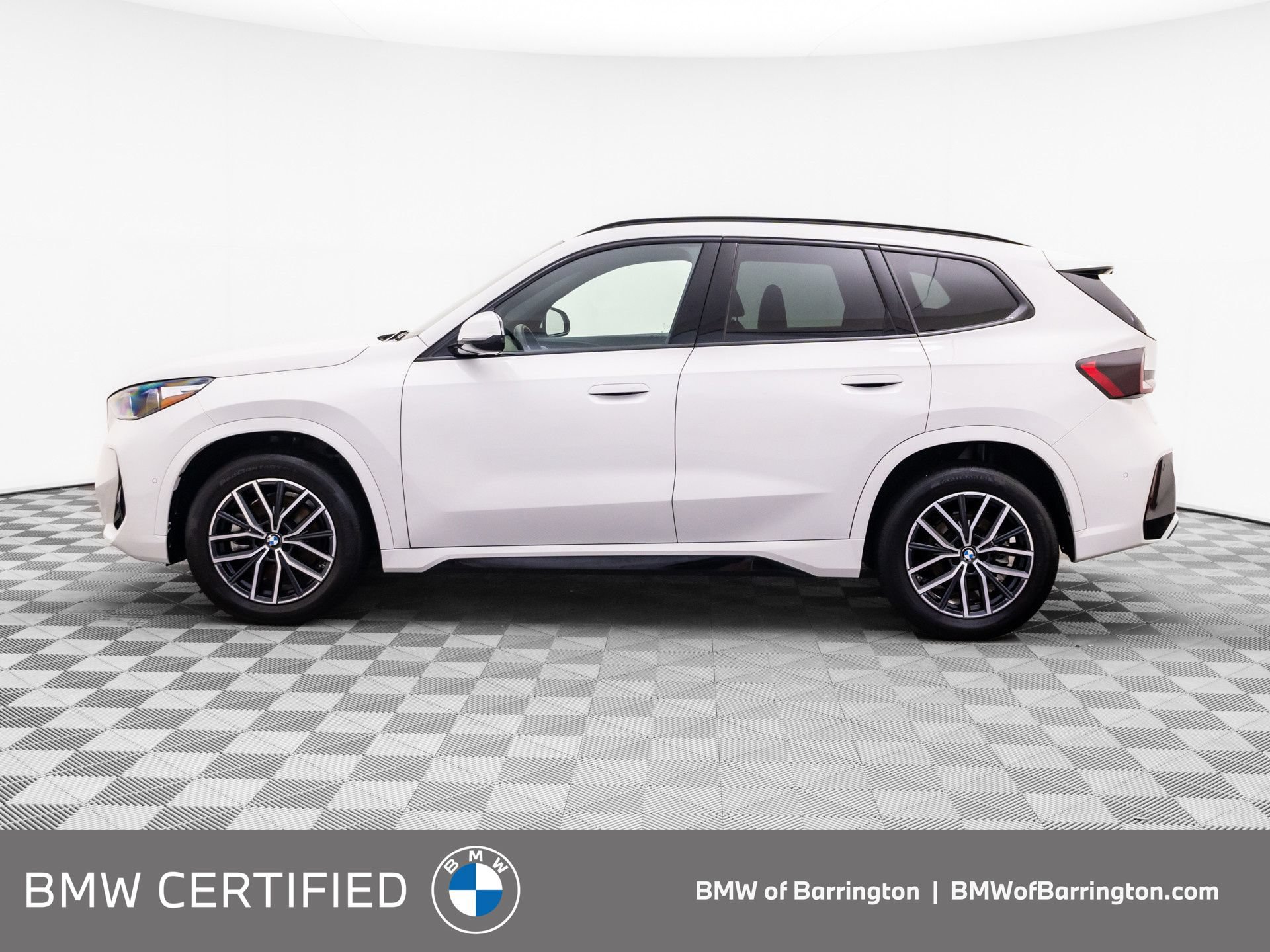 Used 2024 BMW X1 xDrive28i w/ M Sport Package AWD/4WD video 2