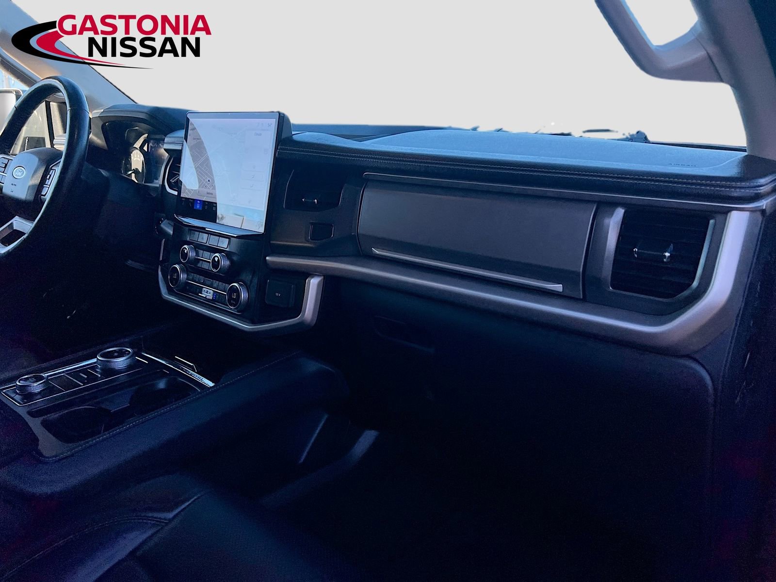 Used 2024 Ford Expedition Max XLT image 40