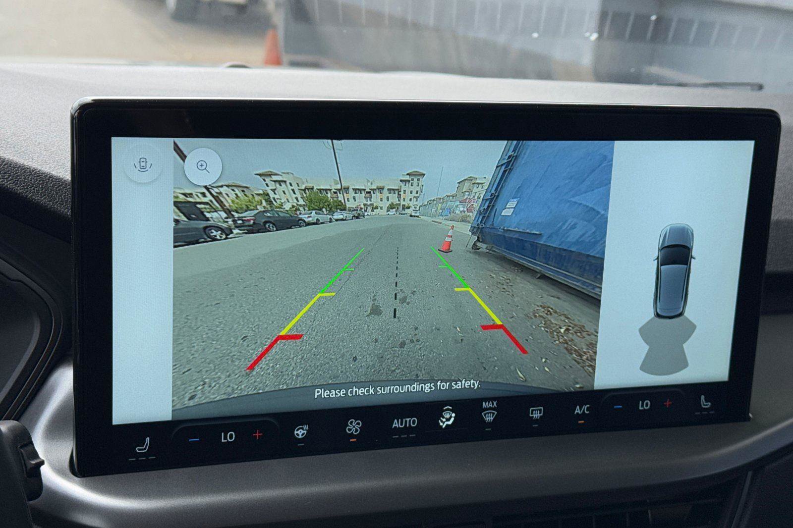 New 2025 Ford Escape PHEV image 17