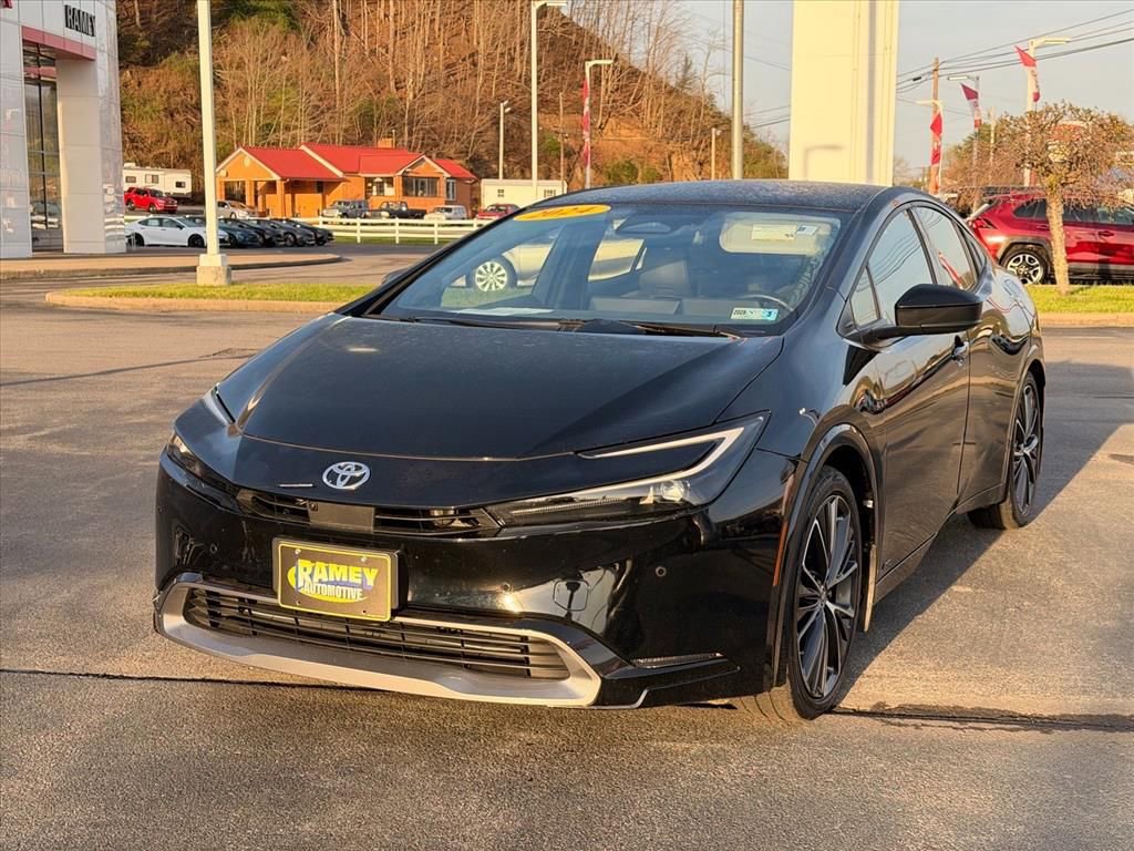 Used 2024 Toyota Prius Limited w/ Limited Premium Package image 11