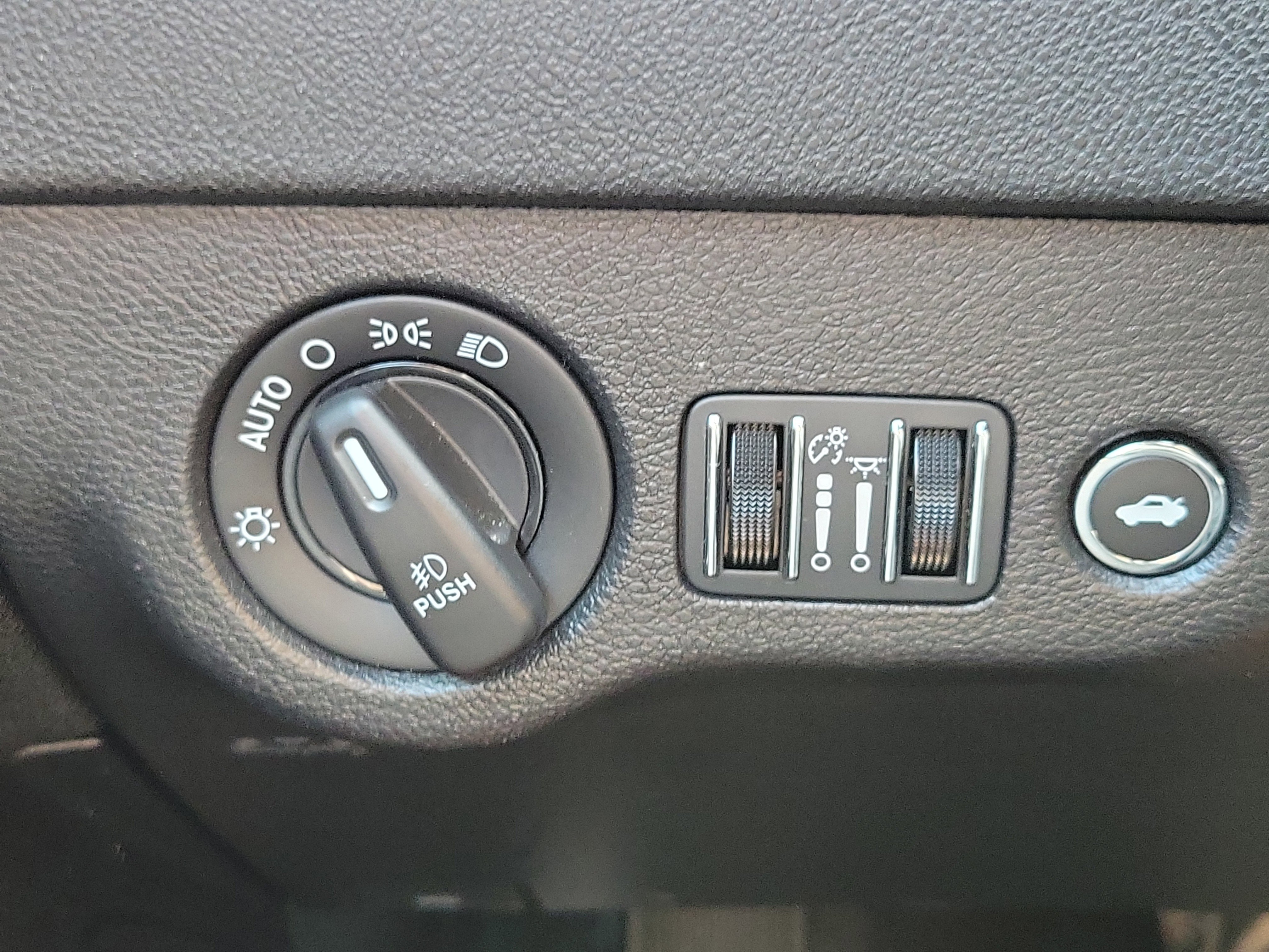 Used 2022 Dodge Charger R/T image 23