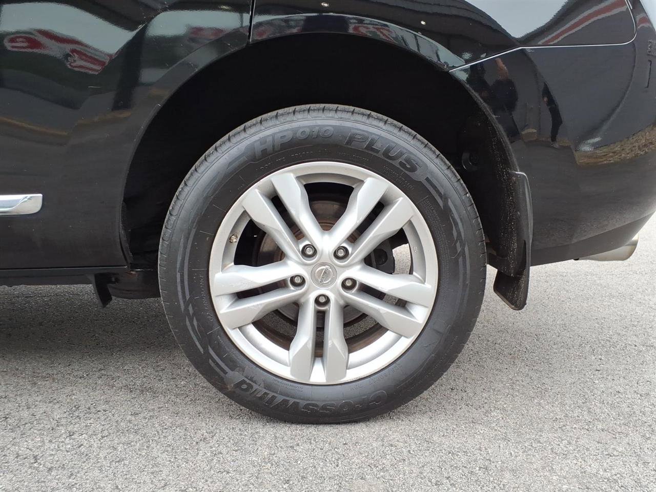 Used 2013 Nissan Rogue SV AWD/4WD image 5