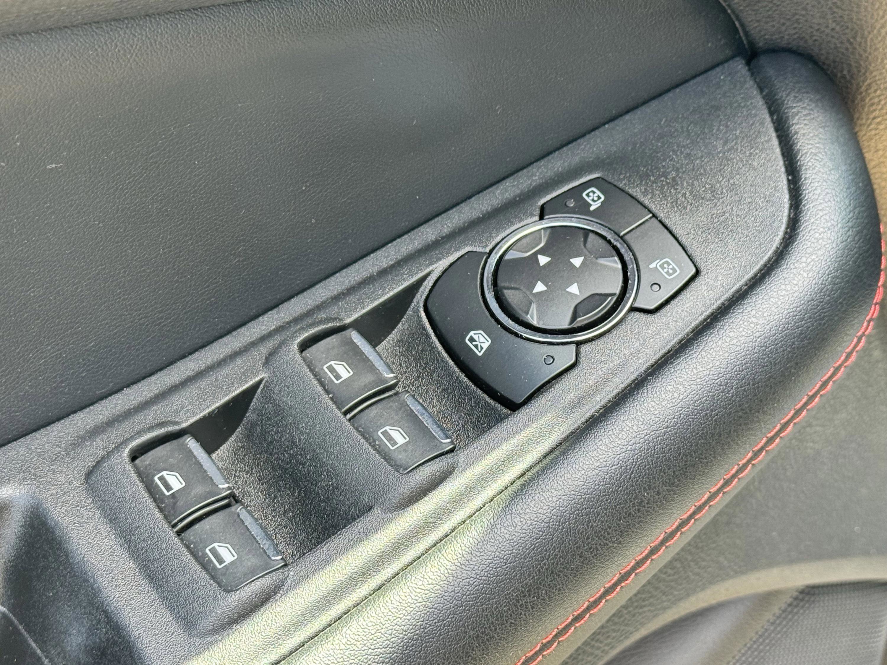 Used 2022 Ford Edge ST-Line AWD/4WD image 28