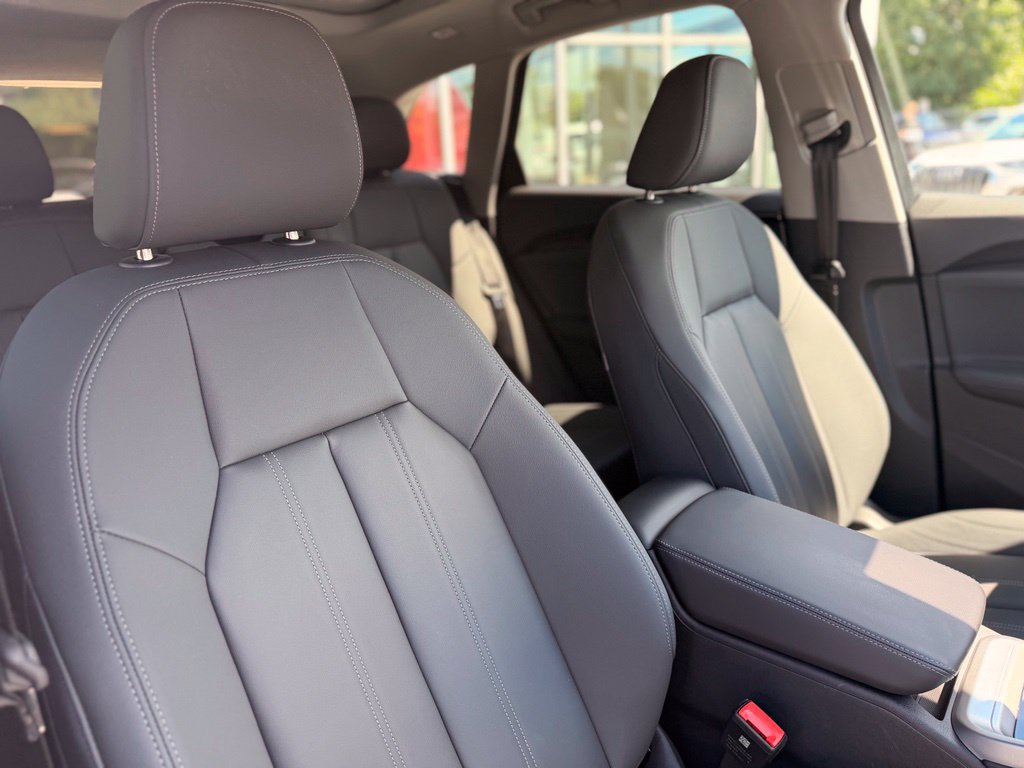 Certified 2025 Audi Q5 Premium w/ Convenience Package AWD/4WD image 20