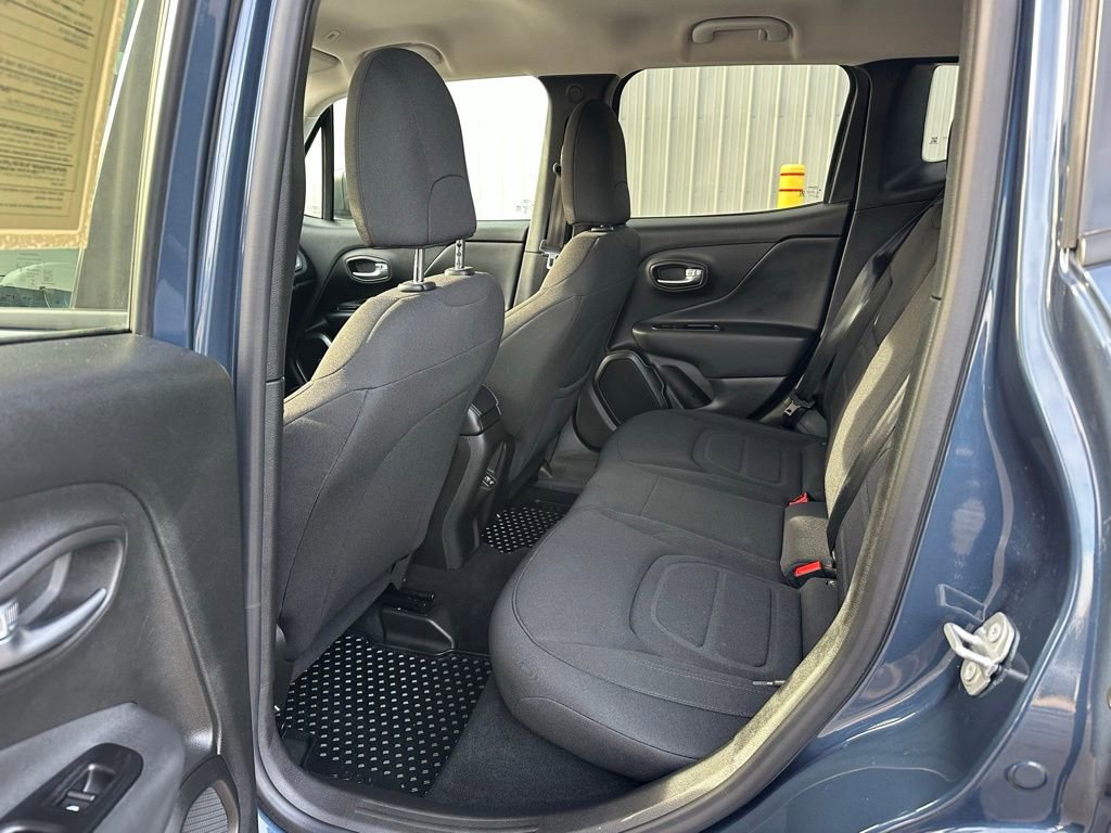 Used 2022 Jeep Renegade Latitude image 15