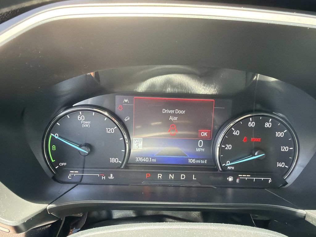Certified 2021 Ford Escape SE w/ SE Sport Appearance Package FWD image 25