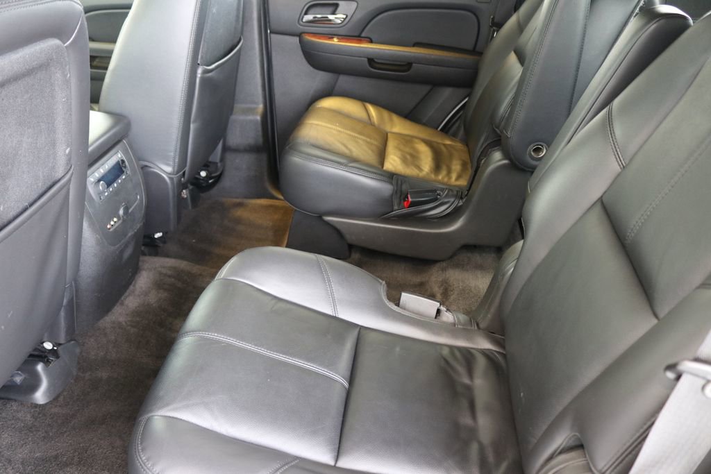 Used 2014 Chevrolet Tahoe LT w/ Luxury Package image 23