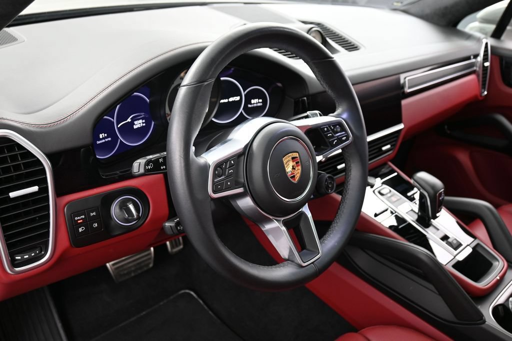 Certified 2023 Porsche Cayenne GTS AWD/4WD image 17
