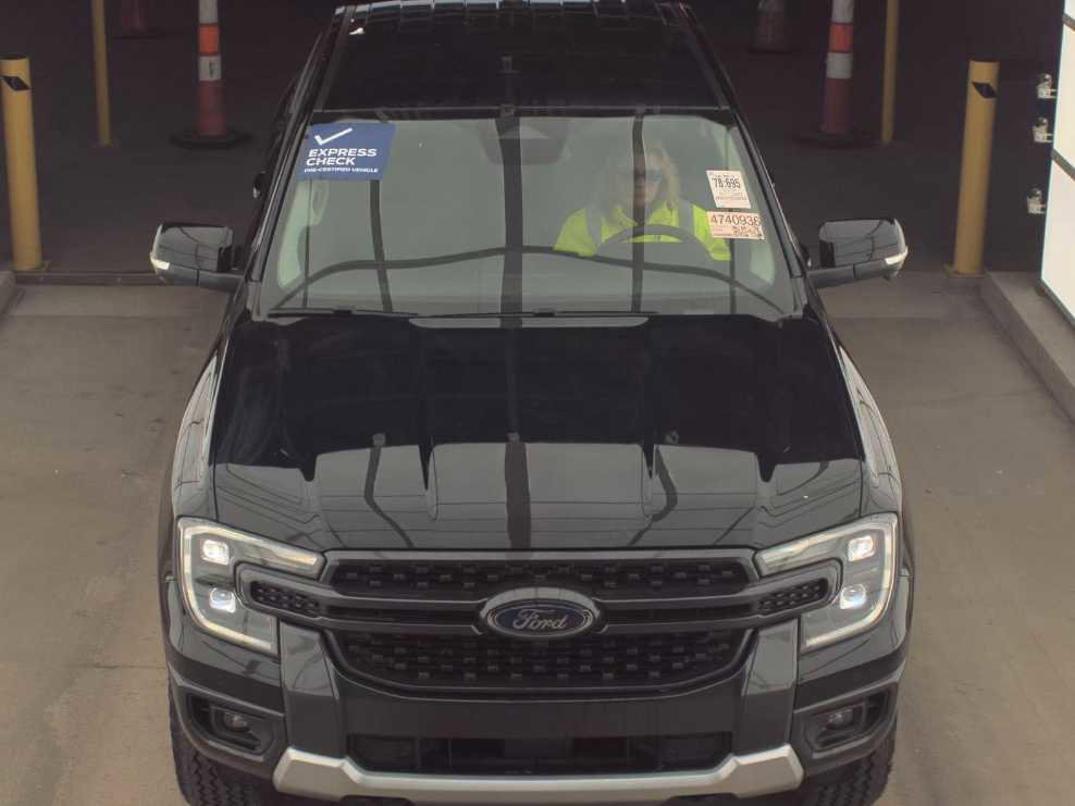Used 2024 Ford Ranger Lariat w/ FX4 Off-Road Package image 2