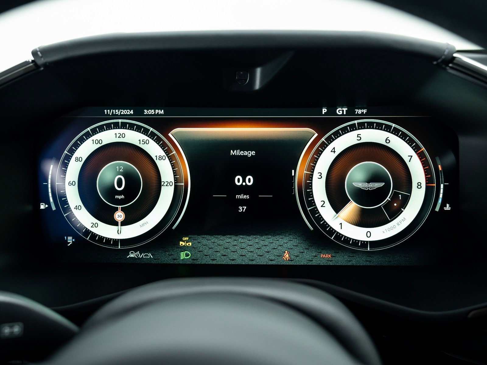 Used 2025 Aston Martin DBX 707 image 35