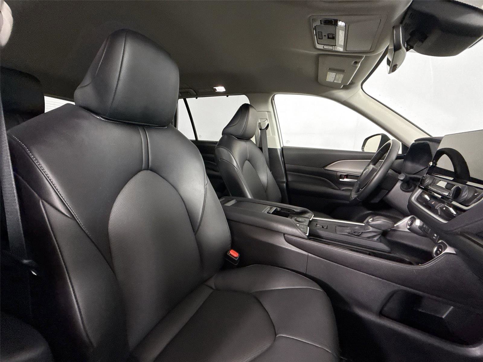 Certified 2024 Toyota Grand Highlander XLE image 43