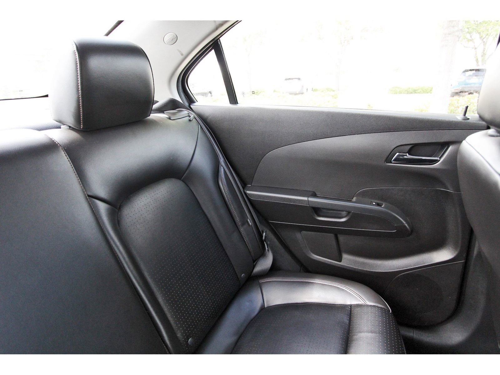 Used 2015 Chevrolet Sonic LTZ image 12