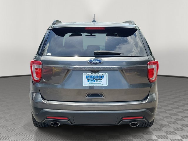 Certified 2018 Ford Explorer XLT w/ Equipment Group 202A FWD image 5