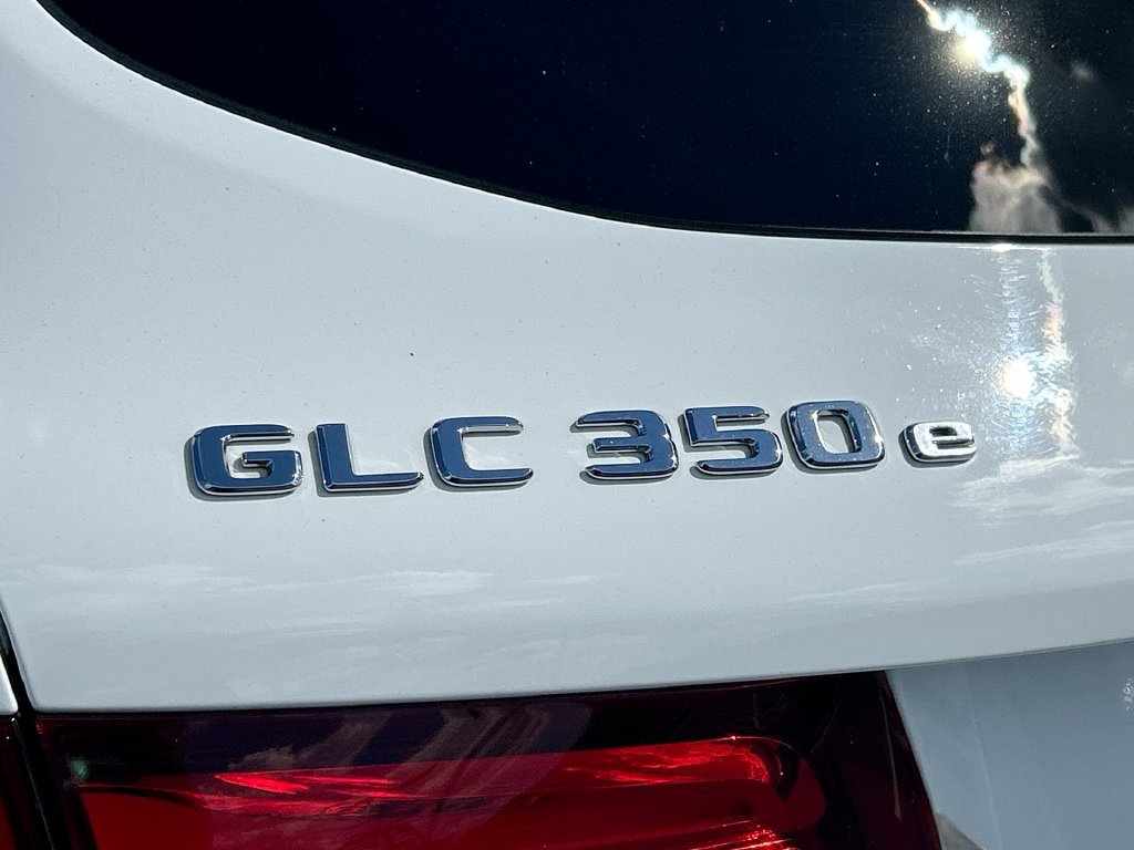 Used 2019 Mercedes-Benz GLC 350e 4MATIC image 19