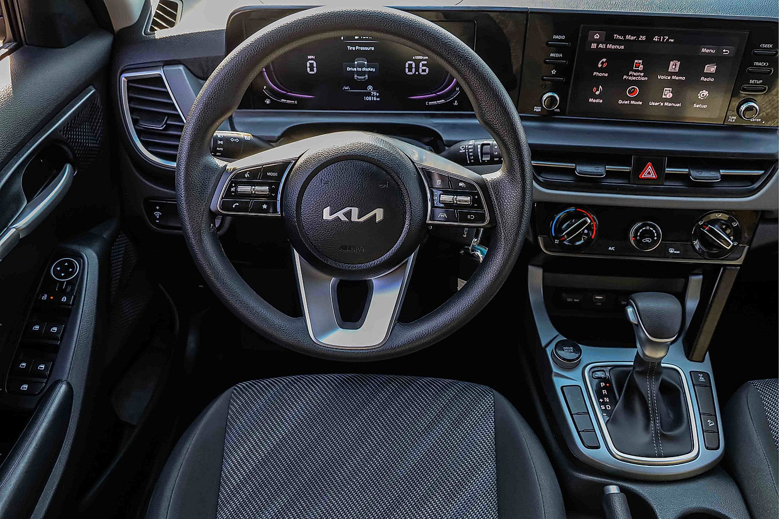 Certified 2024 Kia Seltos LX image 17