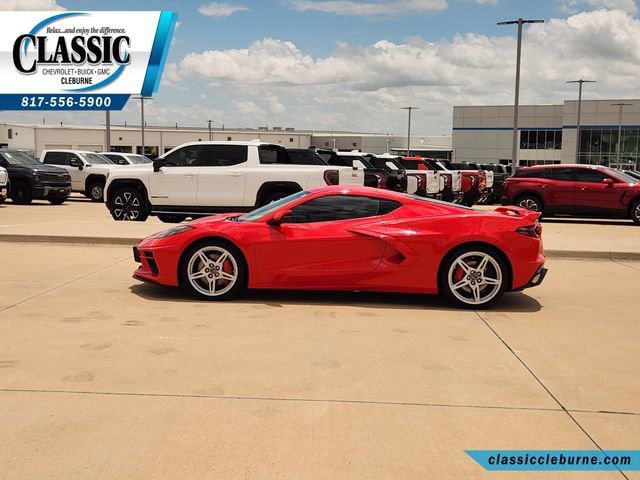 Used 2021 Chevrolet Corvette Stingray Premium Cpe w/ Z51 Performance Package RWD image 5