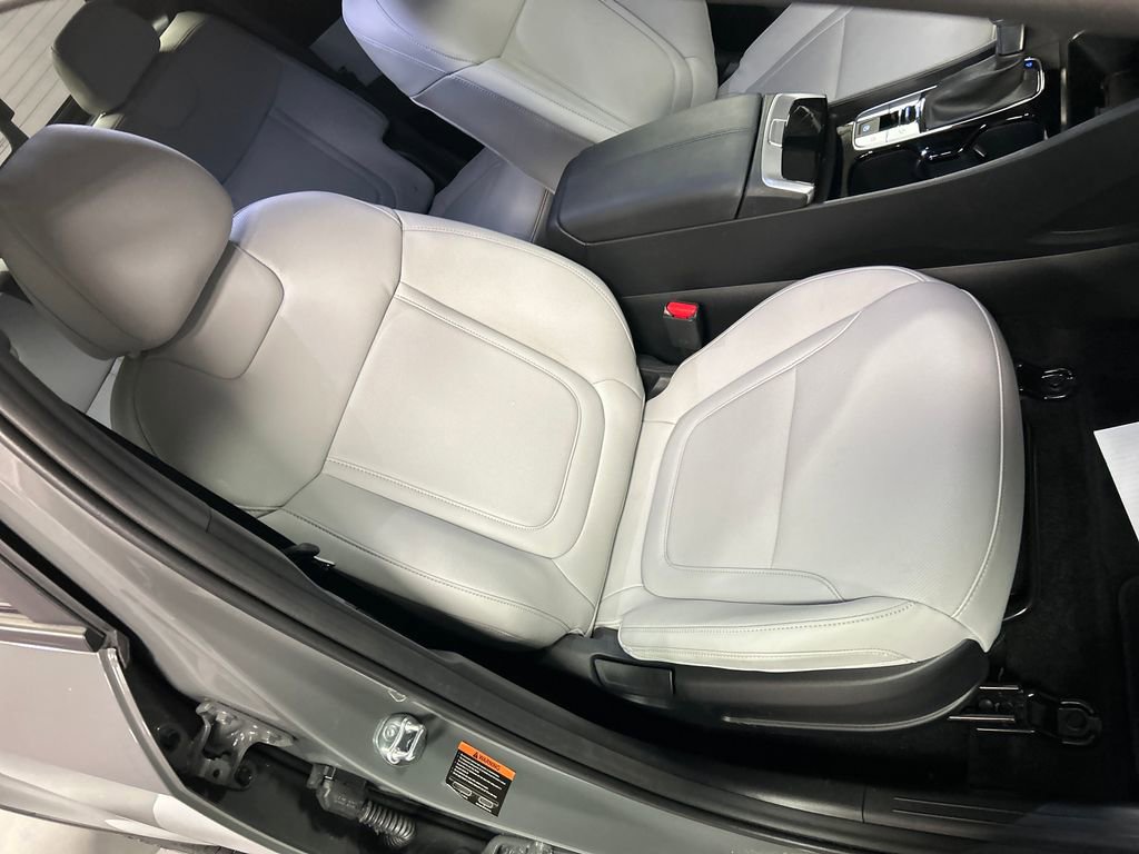 Used 2025 Hyundai Santa Cruz SEL image 24