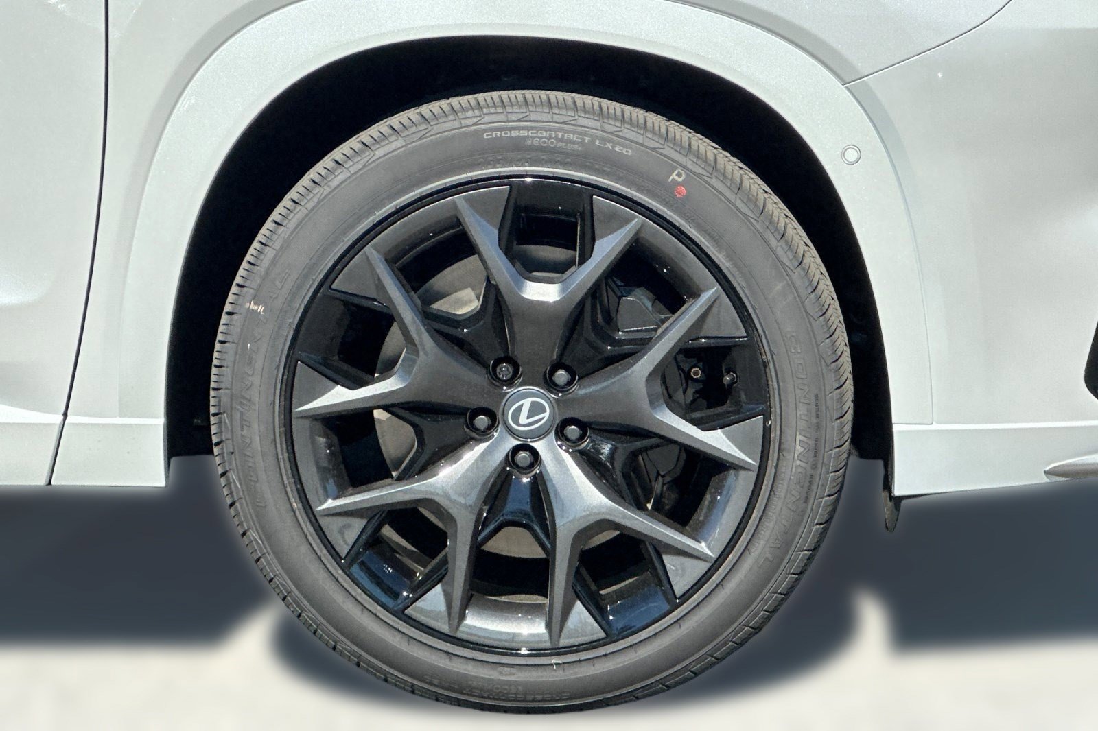 New 2026 Lexus TX 500h AWD image 10