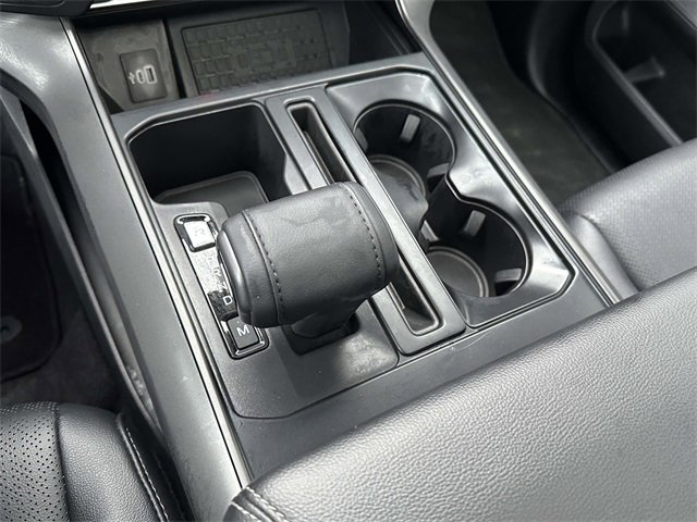 Used 2025 Ford F150 Lariat w/ Equipment Group 502A High image 36