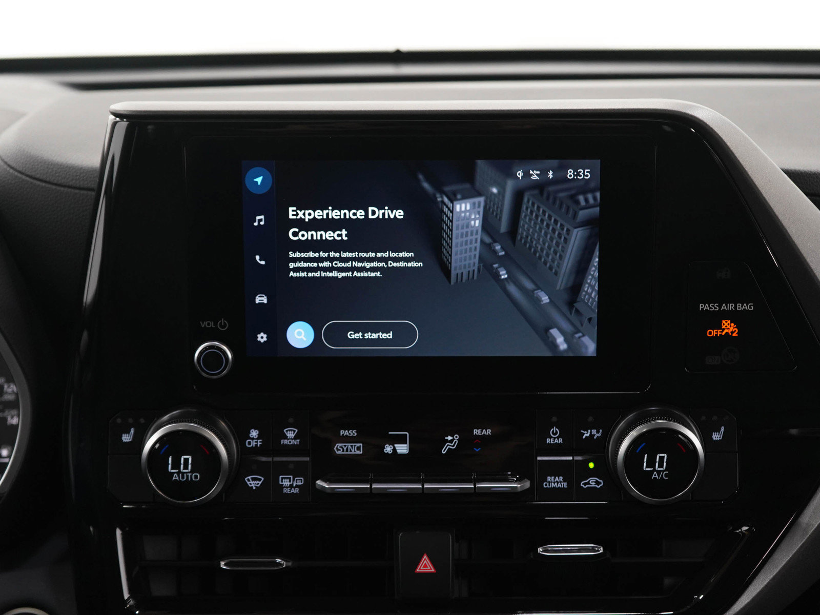 Used 2025 Toyota Highlander XLE AWD/4WD image 16