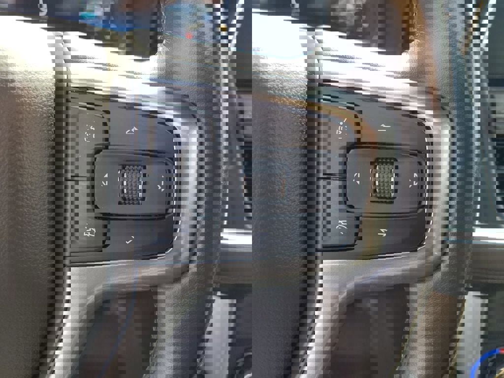 Used 2022 Chevrolet Tahoe Z71 w/ Luxury Package image 13