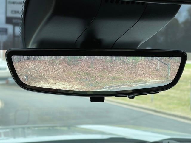 Used 2024 GMC Sierra 1500 AT4 w/ Technology Package AWD/4WD image 17