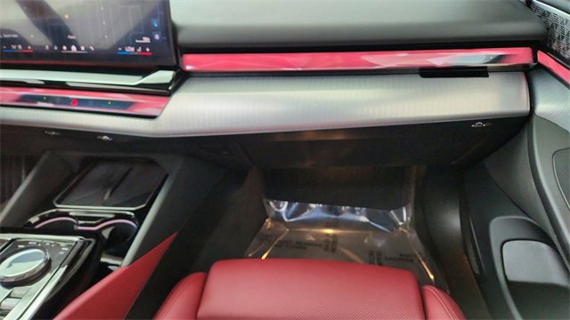 Used 2025 BMW i5 eDrive40i w/ M Sport Package image 36