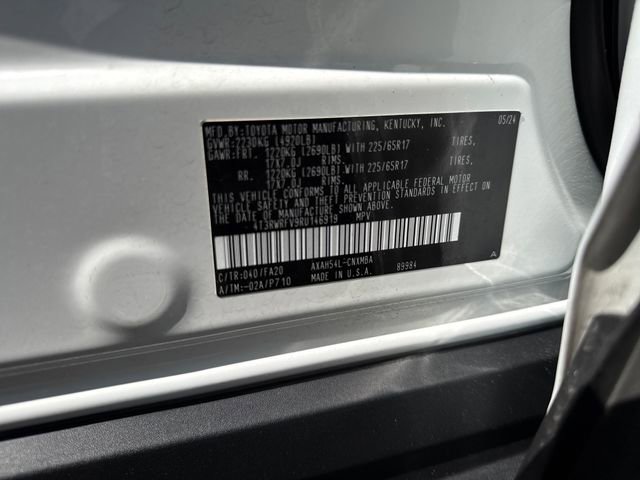 Used 2024 Toyota RAV4 XLE AWD/4WD image 17