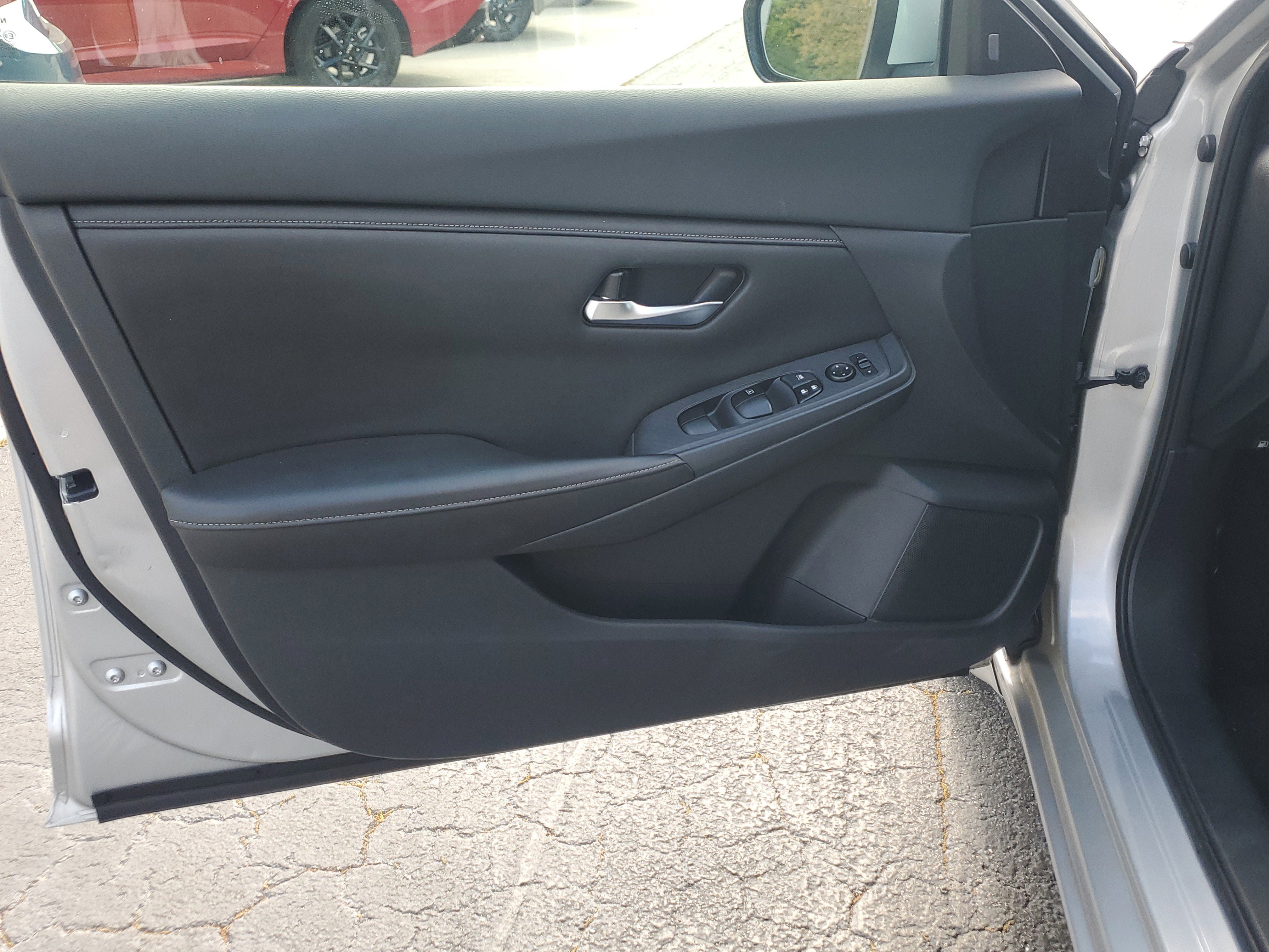 Used 2020 Nissan Sentra SV image 17
