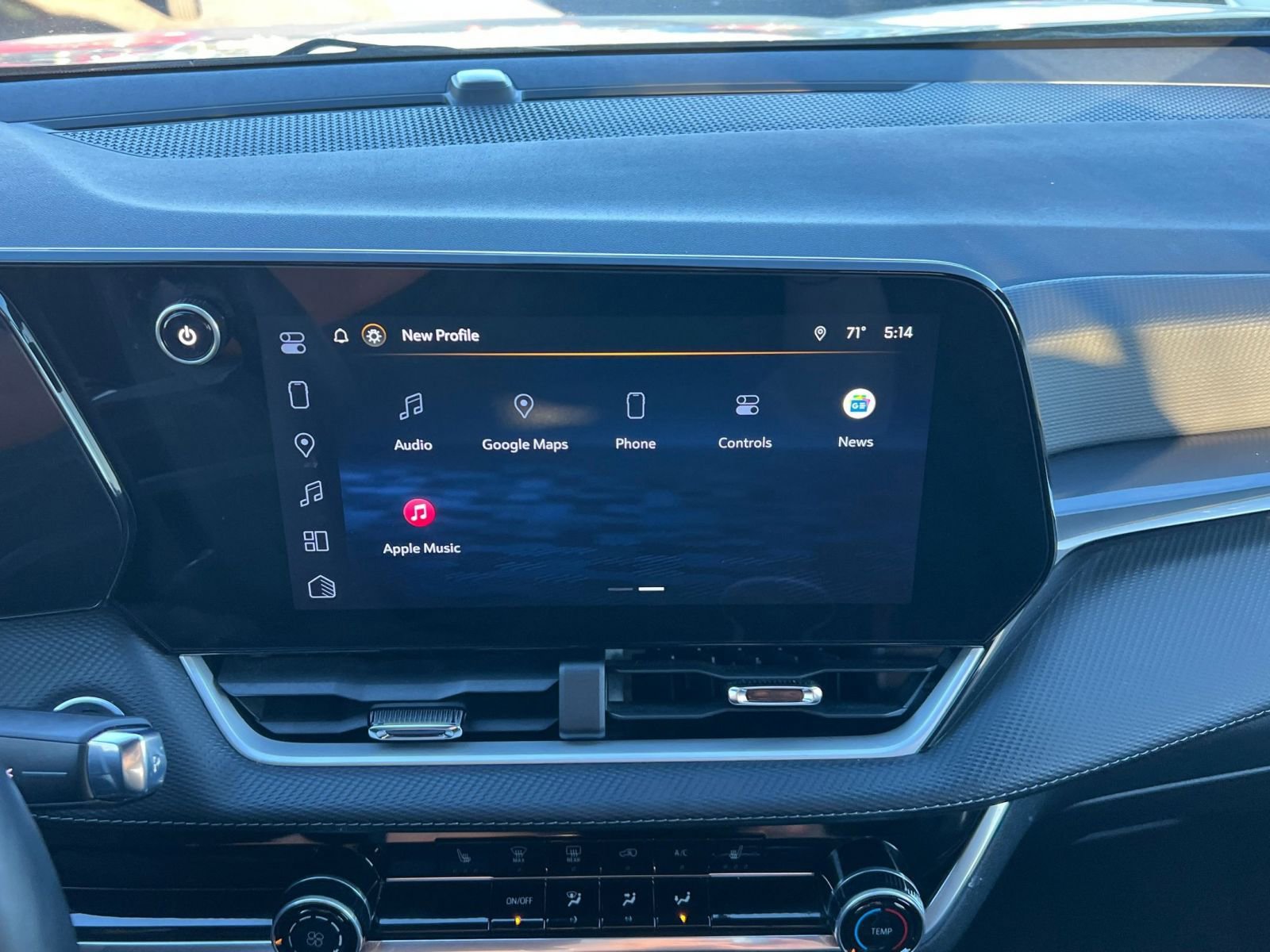 Used 2025 Chevrolet Equinox LT image 21