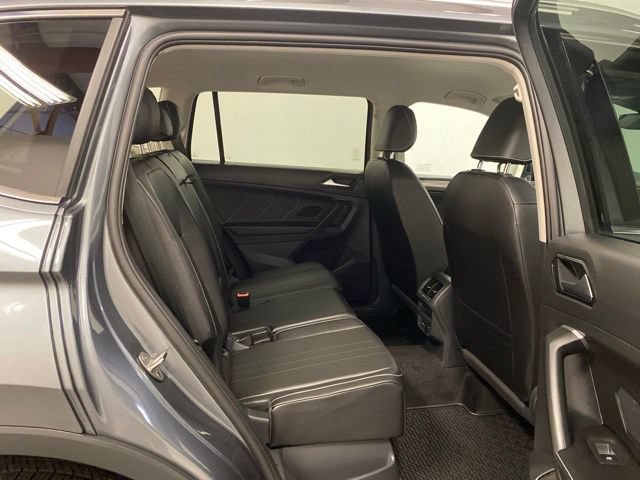 Used 2024 Volkswagen Tiguan SE AWD/4WD image 25