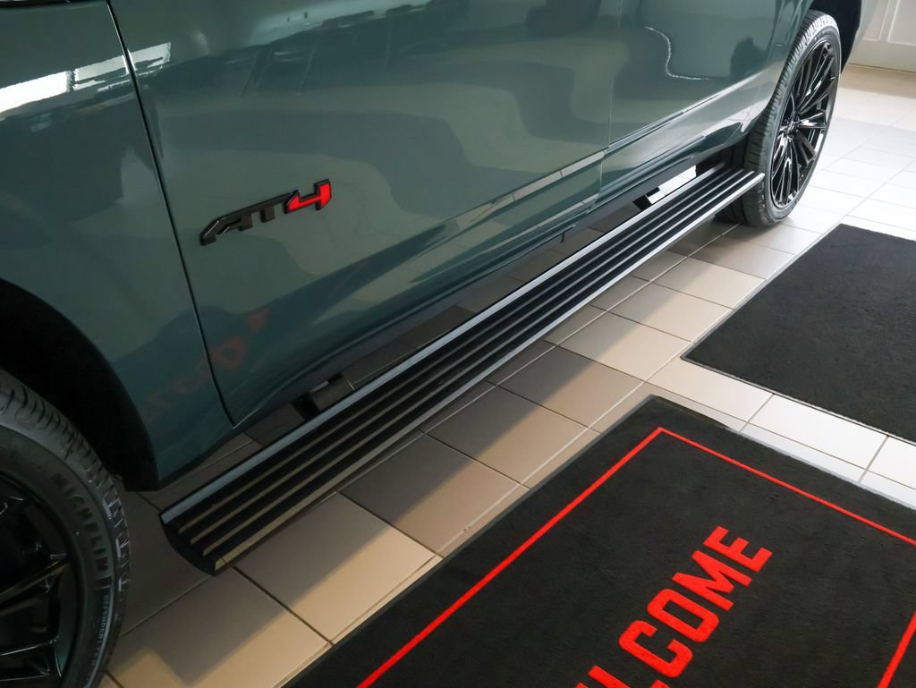 New 2026 GMC Yukon XL AT4 Ultimate AWD/4WD image 8