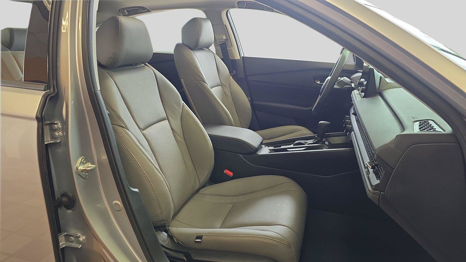 Used 2025 Honda Accord SE image 14