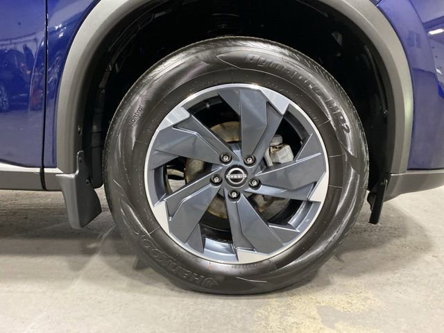 Certified 2026 Nissan Rogue SV AWD/4WD image 24