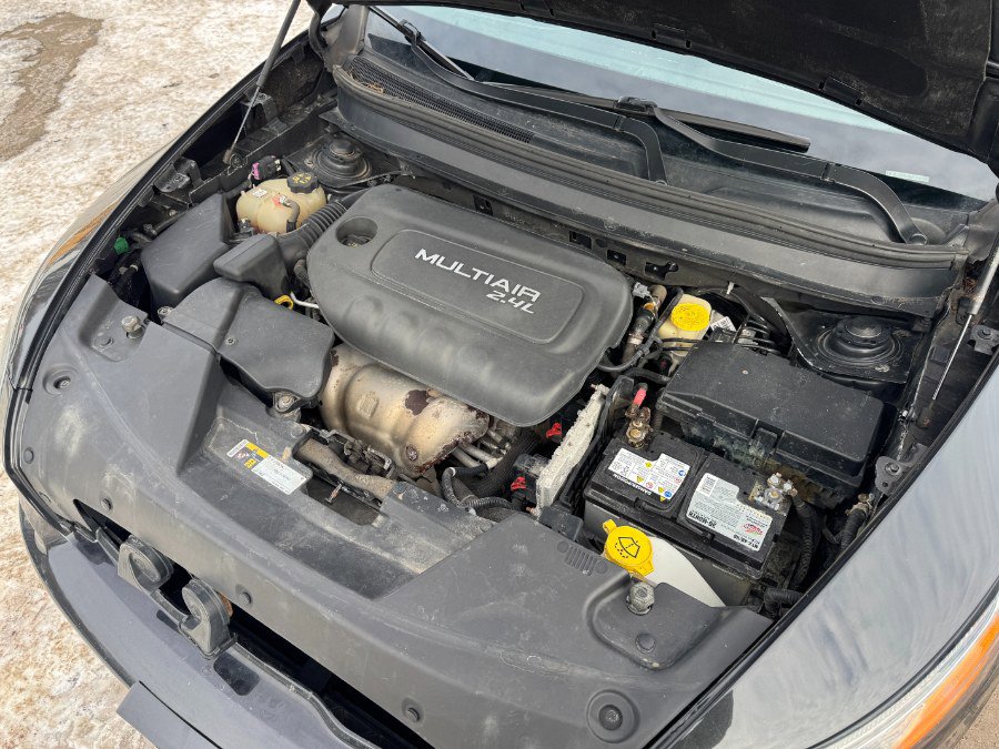 Used 2014 Jeep Cherokee Sport image 22