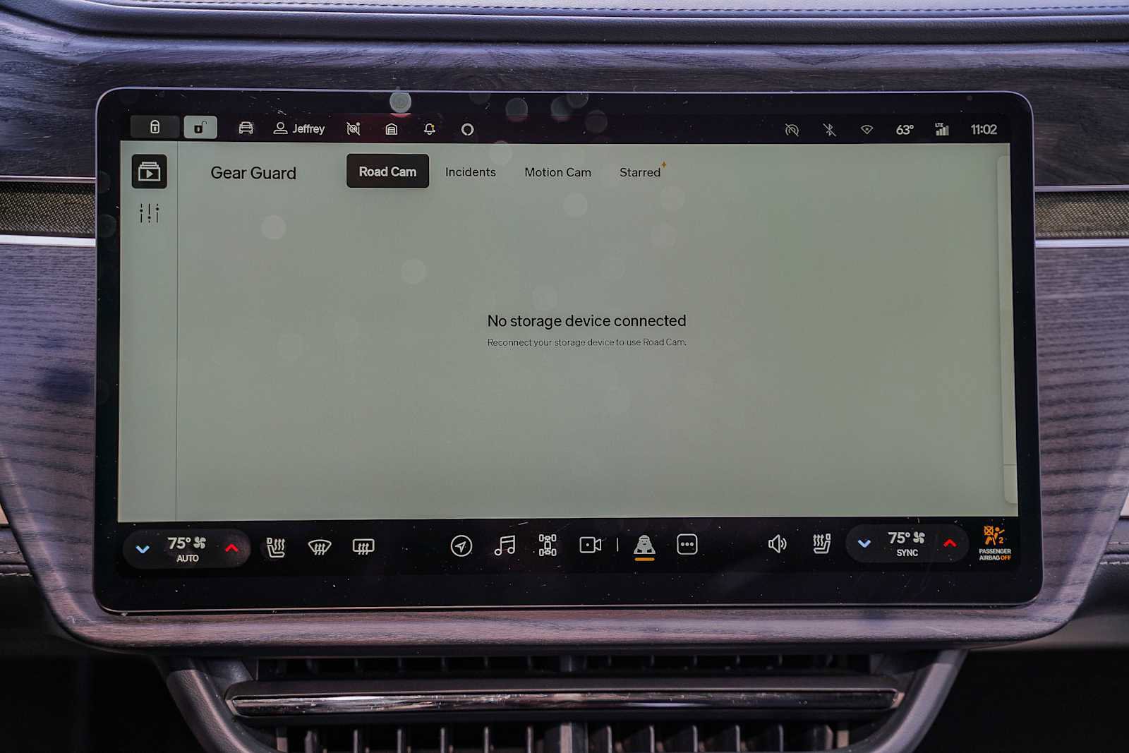 Used 2023 Rivian R1T Adventure image 14