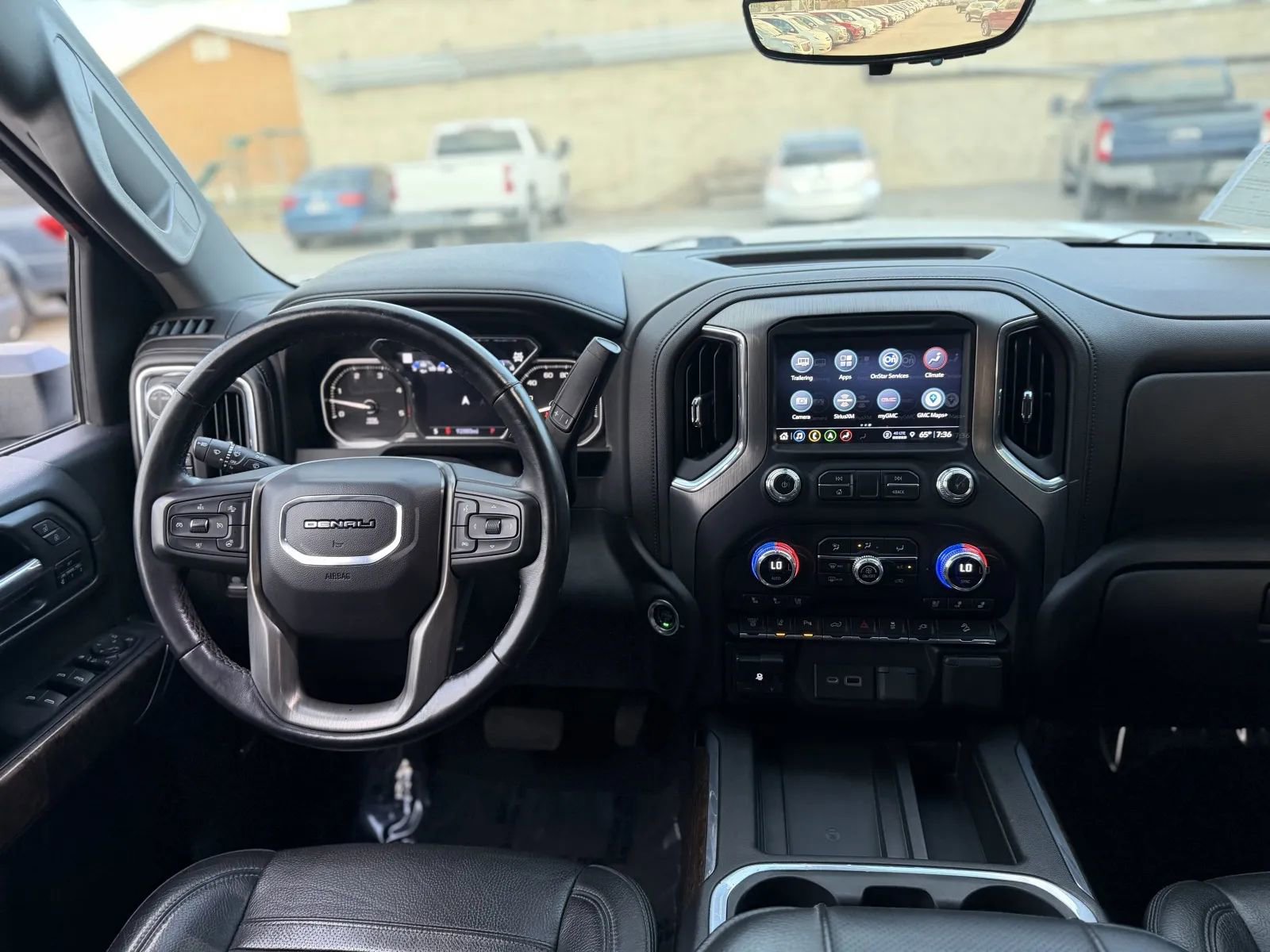 Used 2023 GMC Sierra 2500 Denali w/ Denali Ultimate Package AWD/4WD image 21