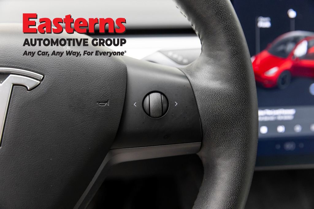 Used 2021 Tesla Model Y Performance image 16